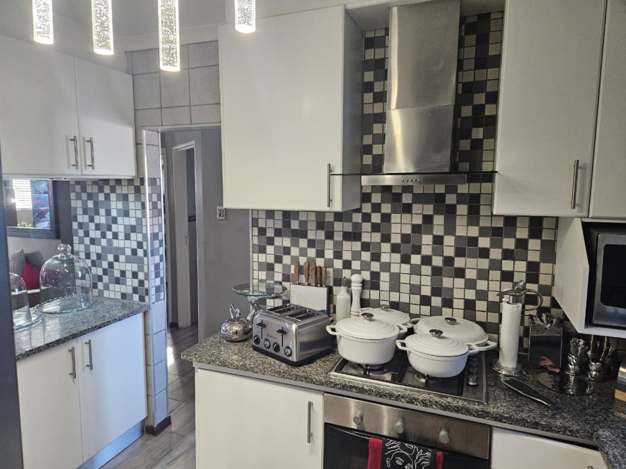2 Bedroom Property for Sale in Strelitzia Park Eastern Cape